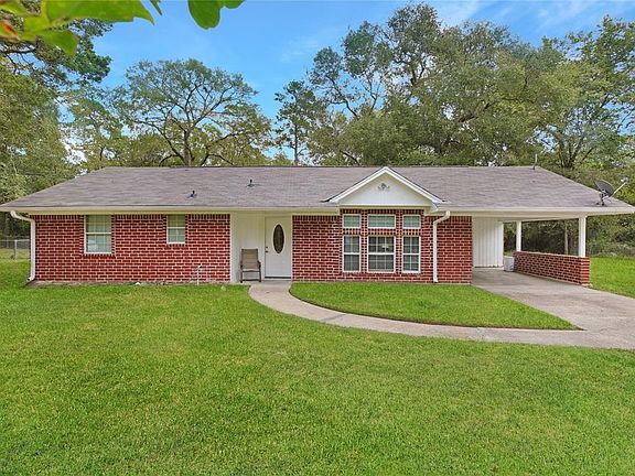 2nd image of 1827 Live Oak Dr
