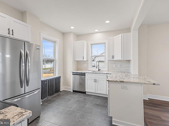 3rd image of 261 B St