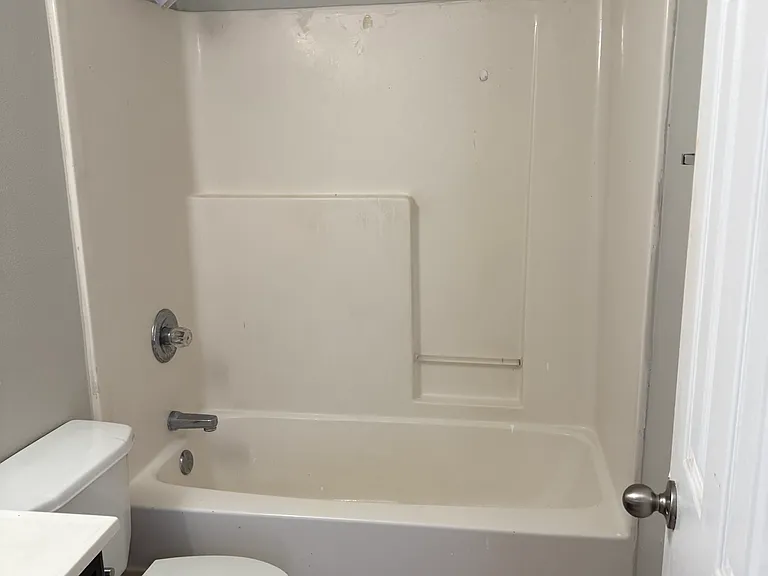 Bathroom (total 3 full bathrooms)