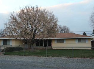 2304 W 16th Ave, Kennewick, WA 99337