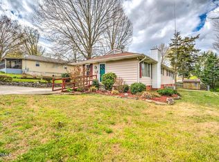 142 Manhattan Ave, Oak Ridge, TN 37830