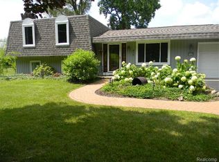 870 Golden Shrs, White Lake, MI