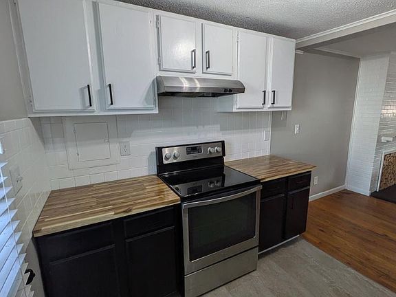 5th image of 121 Nesper Rd