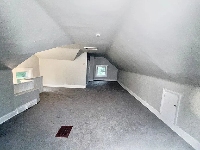 3139 Gaff Ave — Photo 12