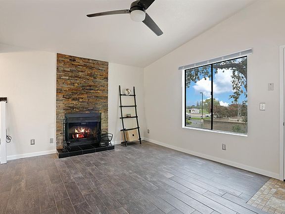 5th image of 2524 Winchester St APT 18