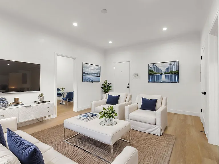 (El/Eu/Em:B) 414 N. Maple Drive — Photo 3