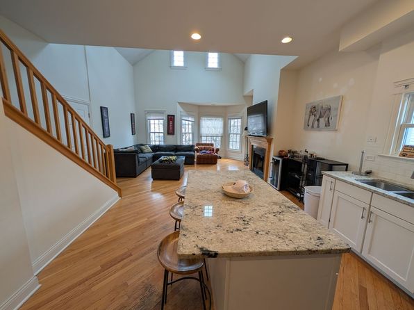 1655 W Wrightwood Ave #3E