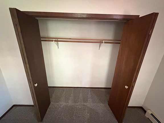 4th image of 851 N Hastings Way APT D