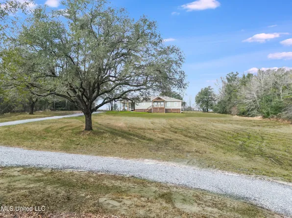 16123 Herbage Dr, Gulfport, MS 39503