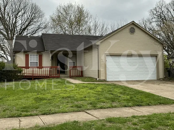 1263 Freshman Dr, Columbus, OH 43081
