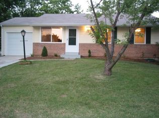 1704 Springhill Dr, O'Fallon, MO 63366