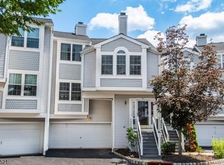 1002 Edgehill Ter, Whippany, NJ 07981