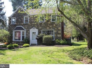 8024 Hammond Rd, Cheltenham, PA 19012