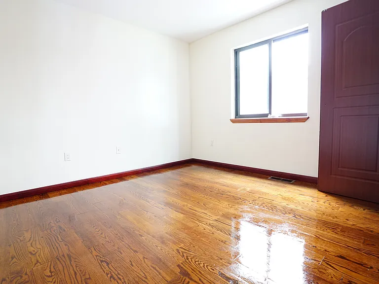 2529 Butler St #1 — Photo 9