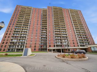 665 Bathgate Dr #1004, Ottawa, ON K1K 3Y4