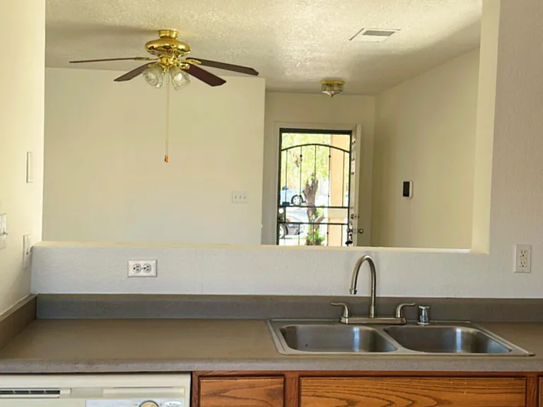 9623 Gemstone Rd SW — Photo 5