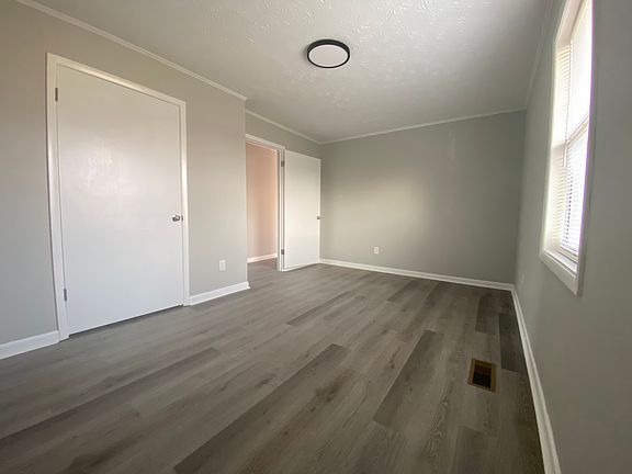 4th image of 213 Tara Dr