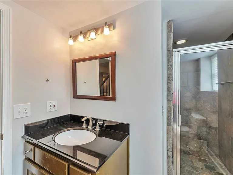 1651 Murdock Rd — Photo 29
