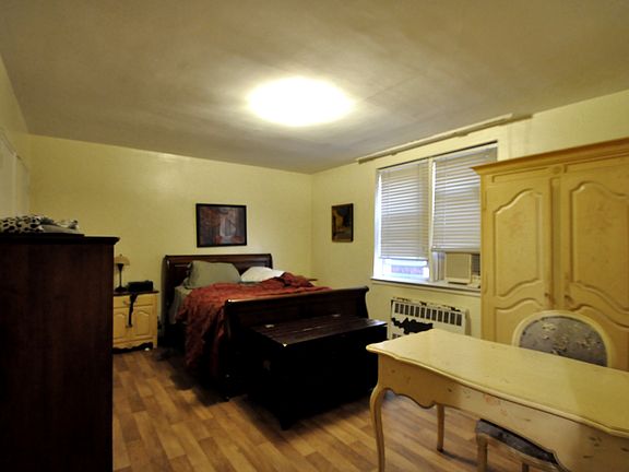 5th image of 10255 67th Dr #4A