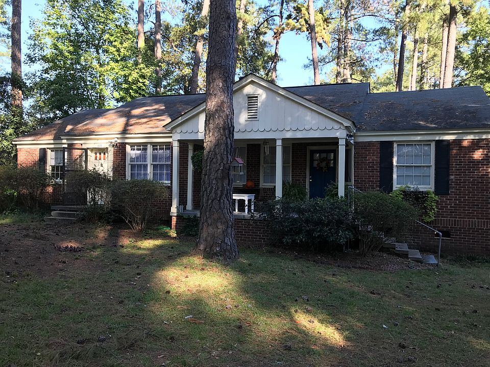 2nd image of 622 Deerwood St