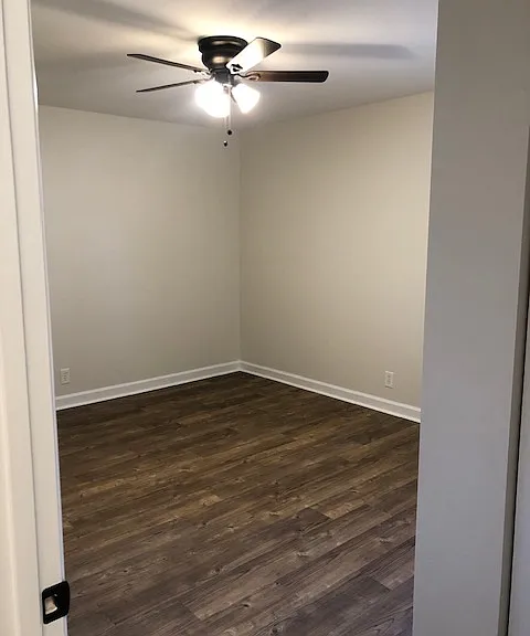 Large primary bedroom with 2 closet