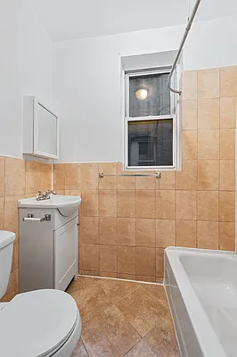 Rented by Nooklyn NYC LLC | media 13