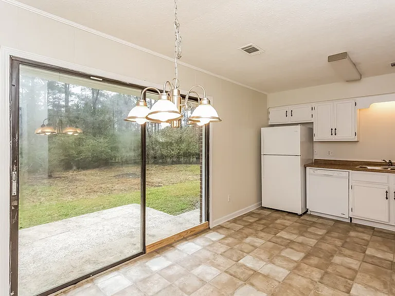 5 Silverwood Dr — Photo 6
