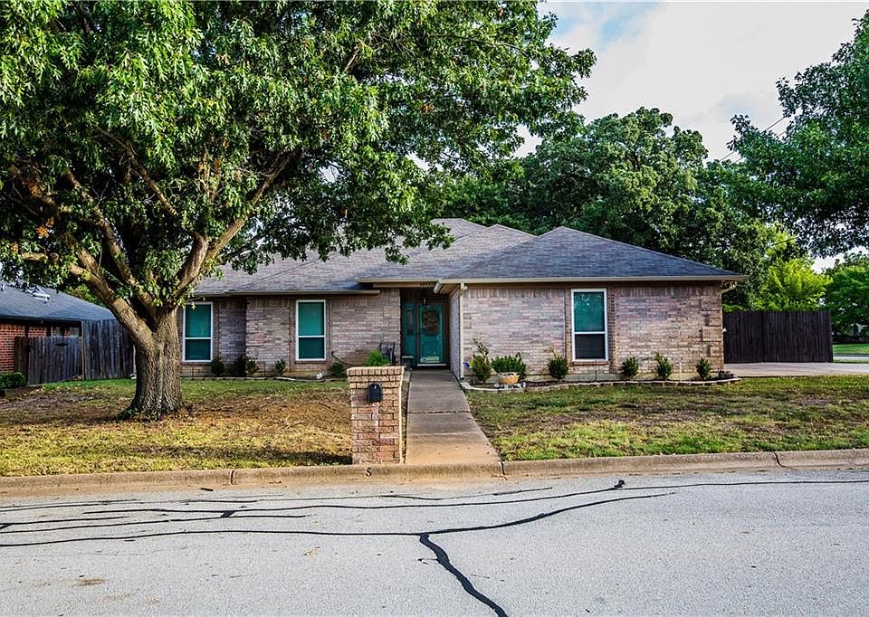 1st image of 6893 Hickory Hollow Ln