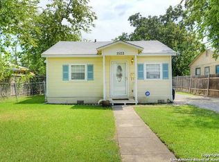 1522 W Mariposa Dr, San Antonio, TX 78201