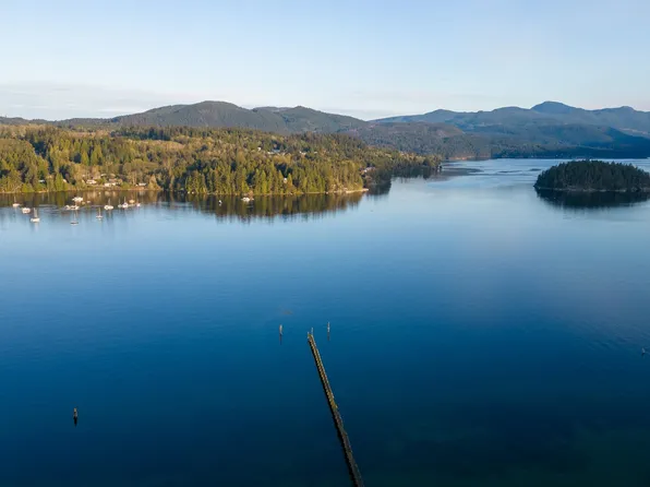 5591 Delta Rd, Sechelt, BC V7Z 0G1