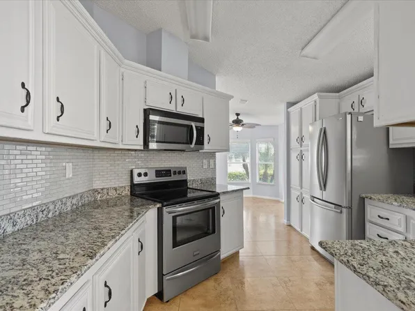 3209 Ironwood Avenue, Port St Lucie, FL 34952