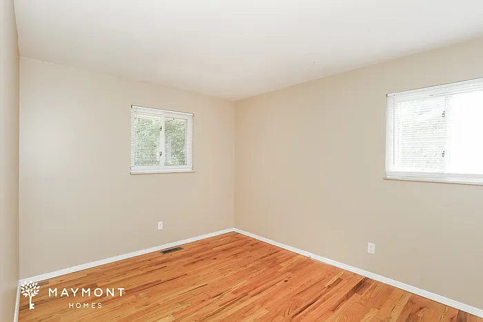 11374 Geneva Rd — Photo 12