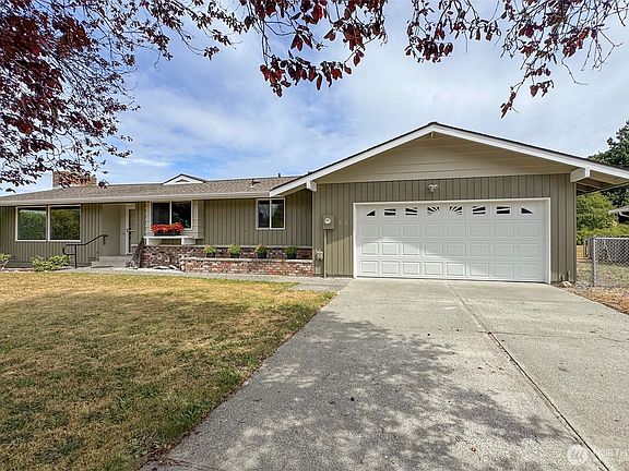 2nd image of 860 Thornton Drive
