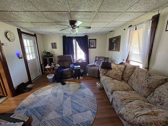3rd image of 307 Fairpont Ave