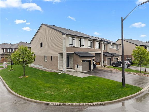 2nd image of 638 Guernsey Pl