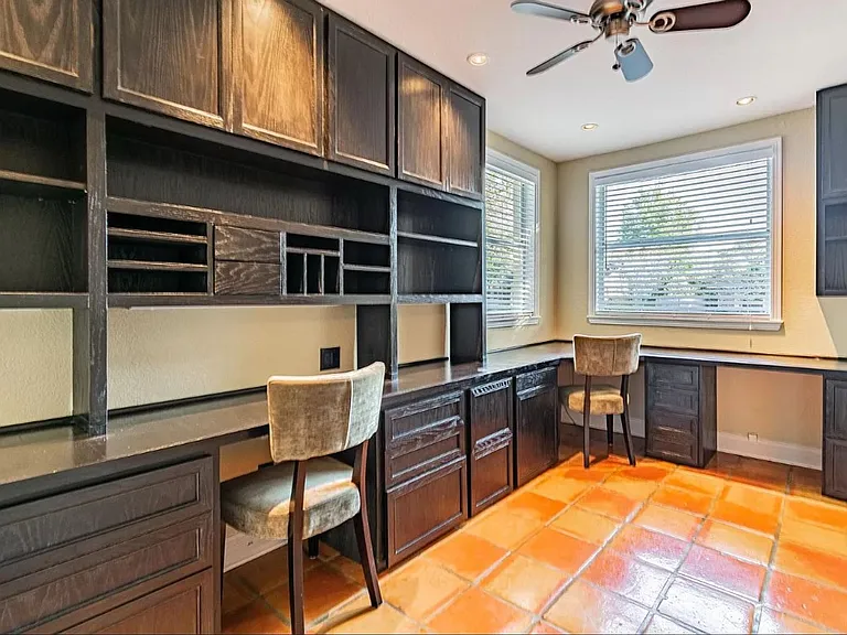 3705 W Barcelona St — Photo 8
