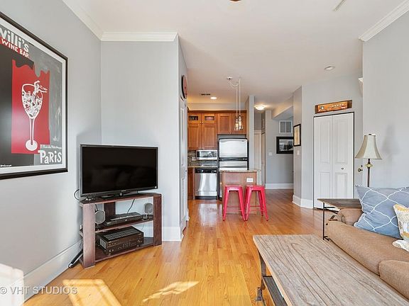 5th image of 5611 N Wayne Ave #3