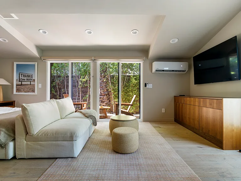 6437 Oakdale Ave — Photo 15