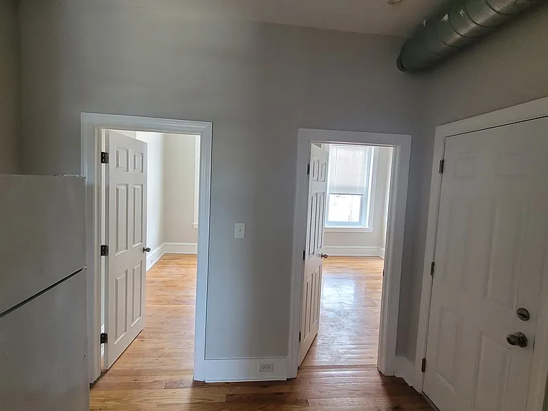 637 N 32nd St — Photo 13