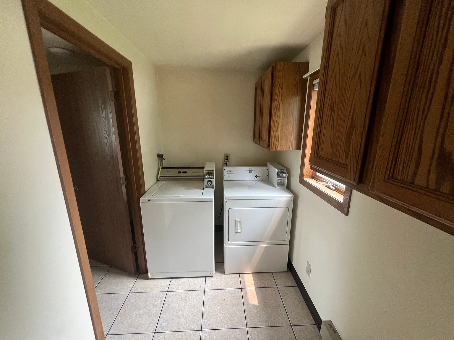 4 bed, $2,300 — Photo 3