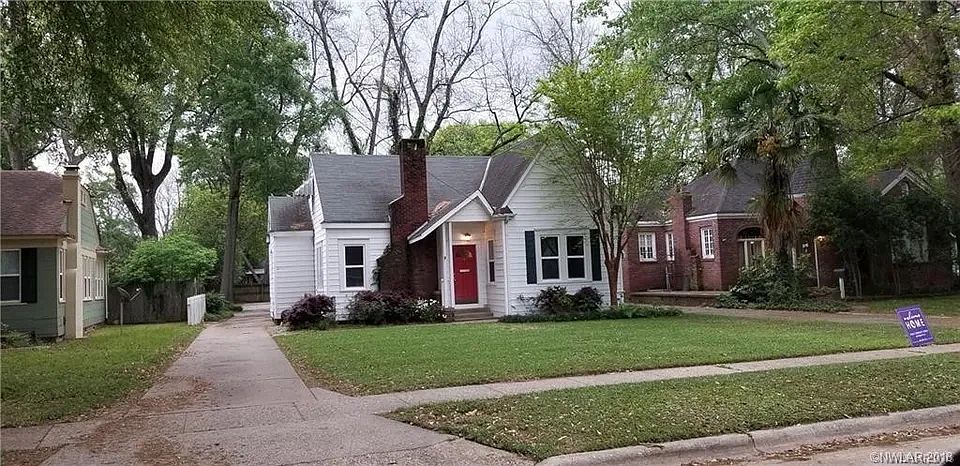 1st image of 131 Archer Ave