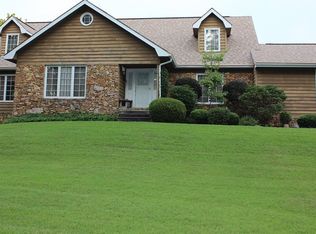 8001 Tabor Rd, Gadsden, AL 35904