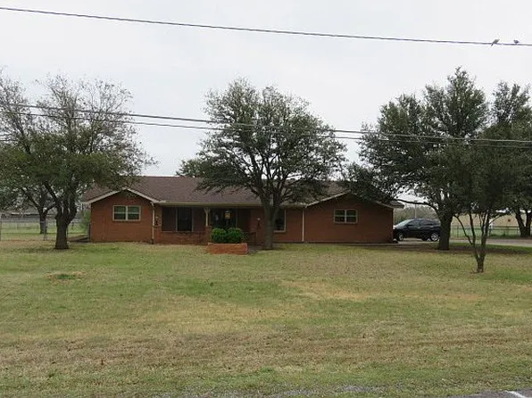 1409 Chaparral Rd, Burkburnett, TX 76354