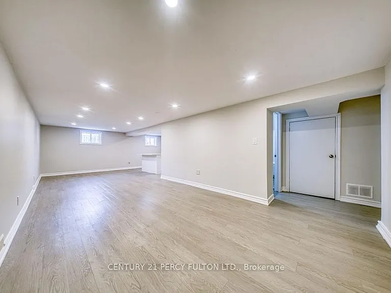 871 Liverpool Rd #LOWER — Photo 9