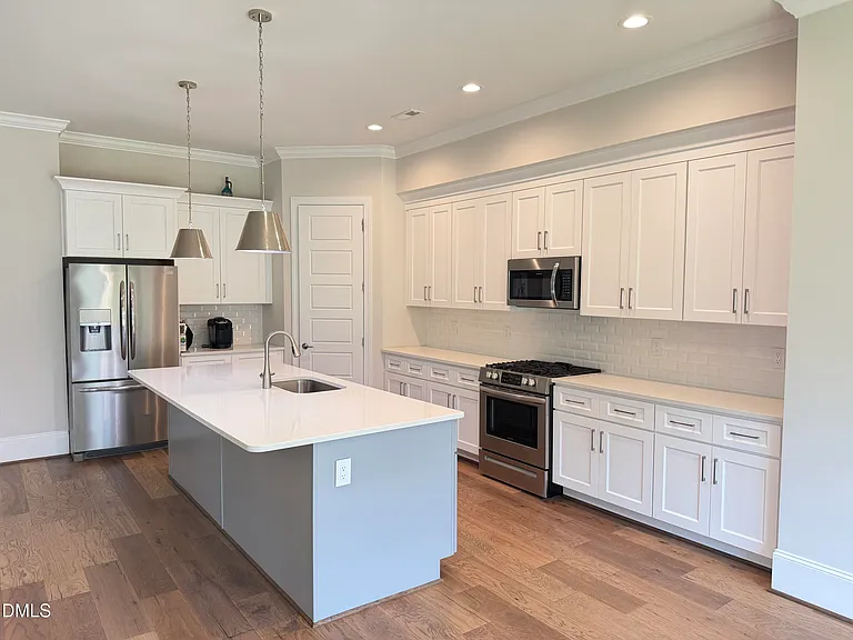 4921 Trek Ln — Photo 5