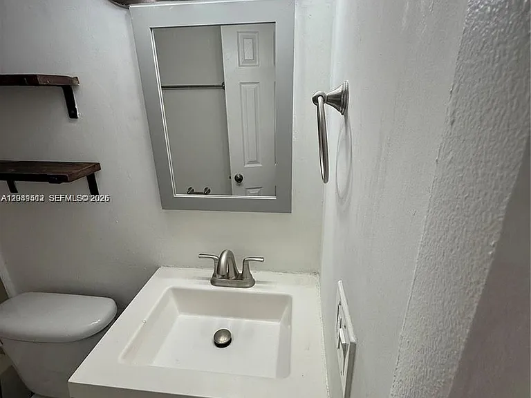5199 NW 7th St #111 — Photo 7