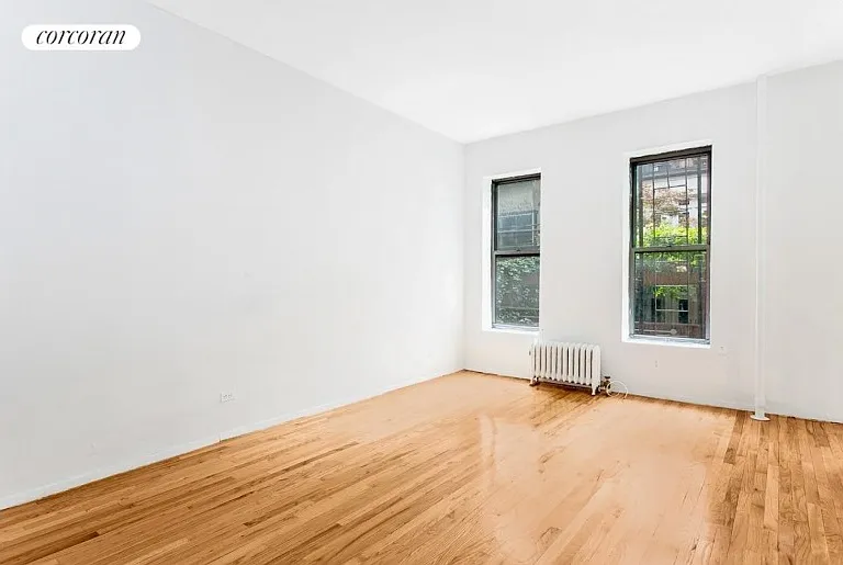 238 E 50th St #1C — Photo 3