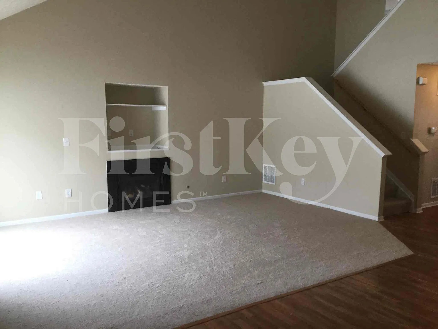 3 bed, 2.5 bath, 1784 sqft, $3,160 — Photo 4
