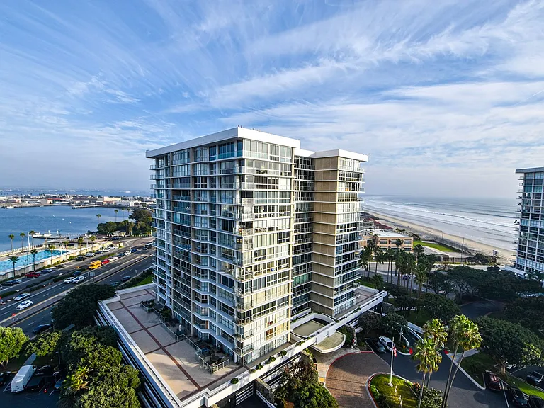 1810 Avenida Del Mundo #1201 — Photo 16