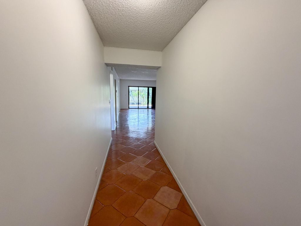 241 SE 11th Avenue #241a, photo 2